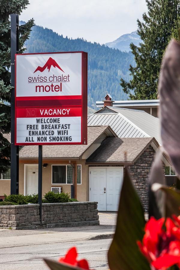 Swiss Chalet Motel Revelstoke Eksteriør bilde